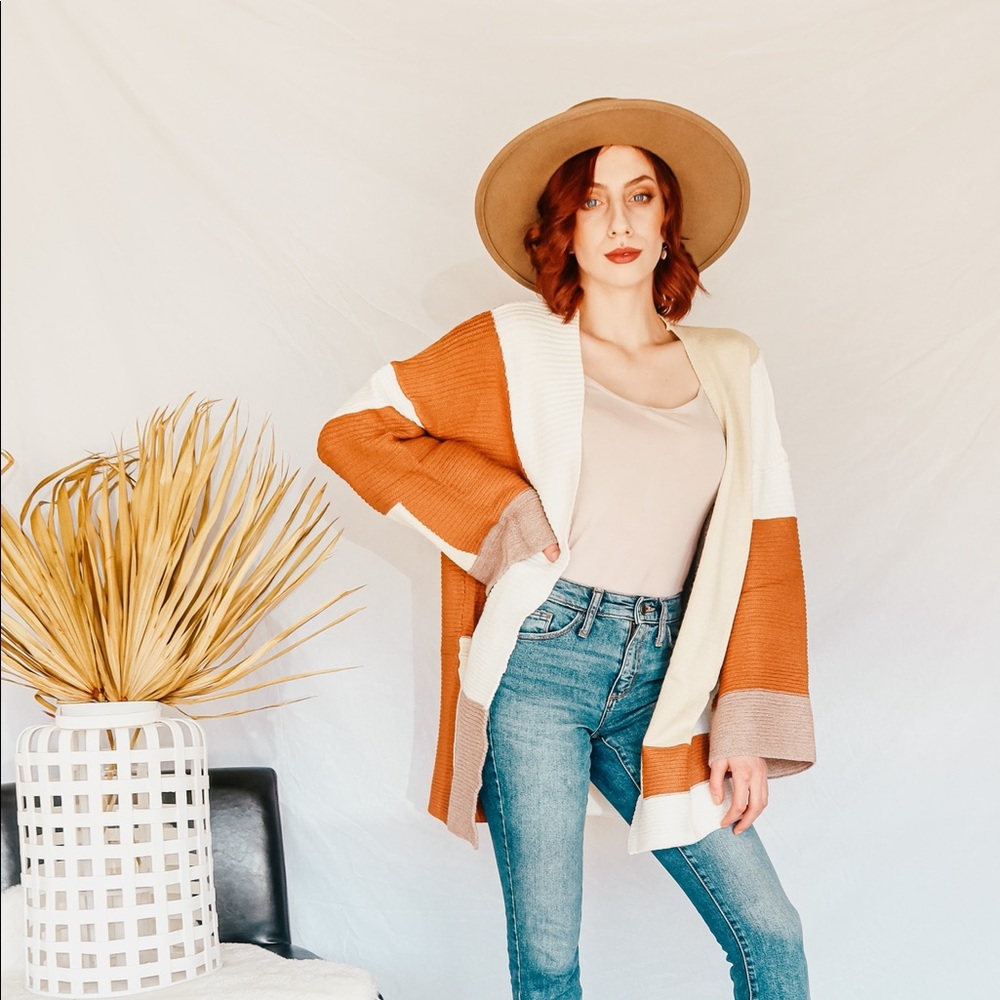 NWT Colorblock cardigan SOLD OUT ❤️